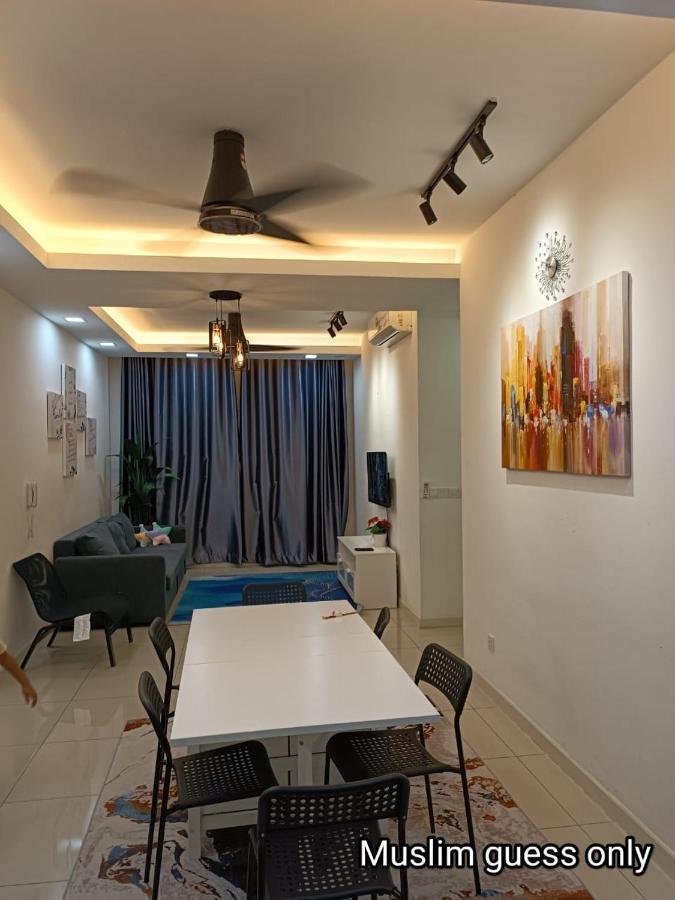 Qaisara D'Savanna Homestay@Southville City Bangi Esterno foto